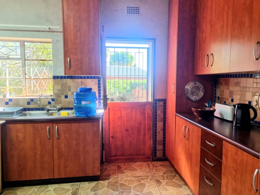 3 Bedroom Property for Sale in Heuwelsig Northern Cape